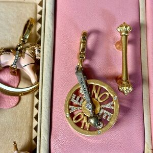 Spinning Yes No Wheel by Juicy Couture